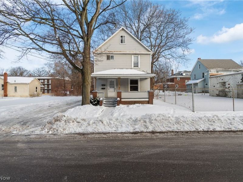 301 E Voris Street, Akron, OH 44311 Photo 1