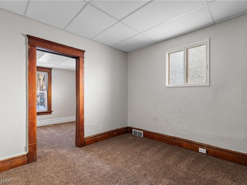 301 E Voris Street, Akron, OH 44311 Photo 17