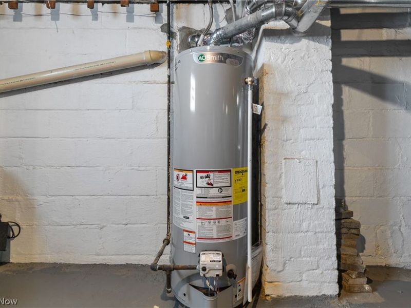 301 E Voris Street, Akron, OH 44311 Photo 25