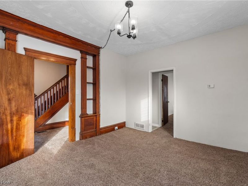 301 E Voris Street, Akron, OH 44311 Photo 7