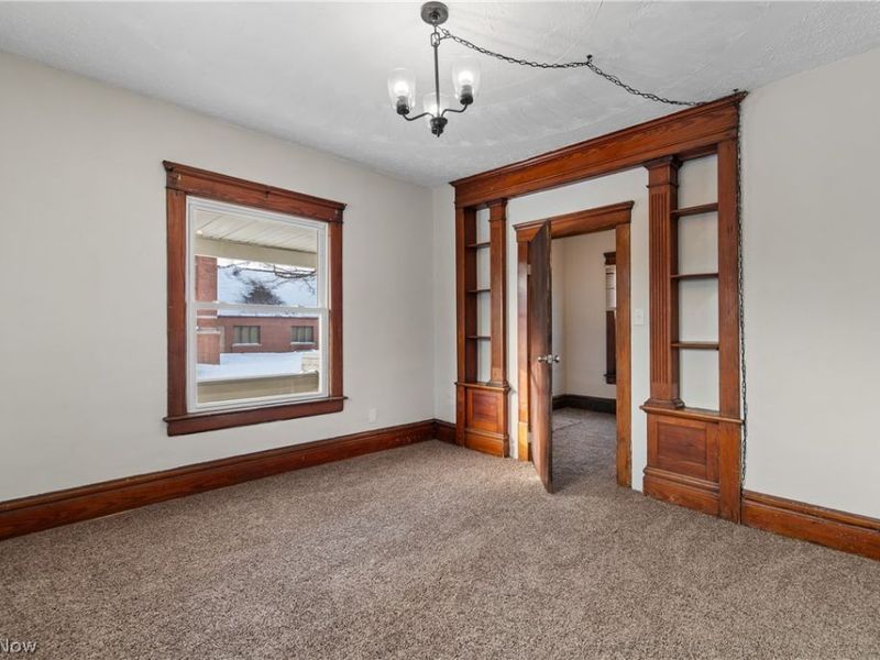 301 E Voris Street, Akron, OH 44311 Photo 8