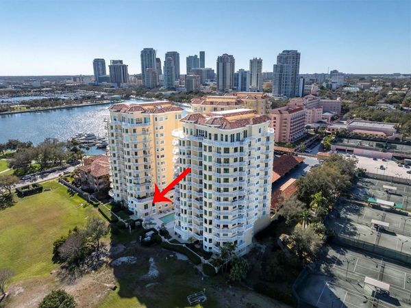 555 5TH AVENUE NE, Unit 273, ST PETERSBURG, FL 33701