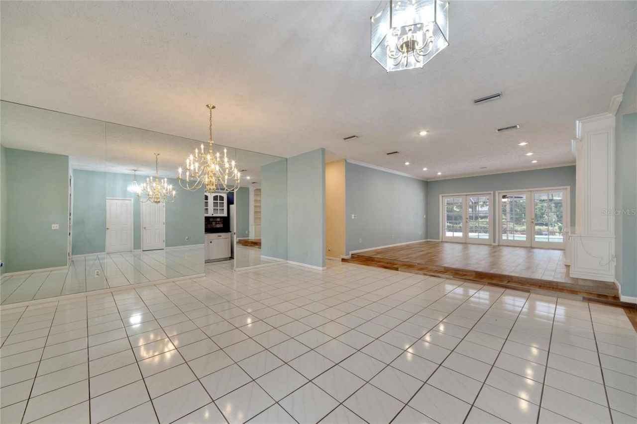 18006 Clear Lake Dr, Lutz, FL 33548 Photo