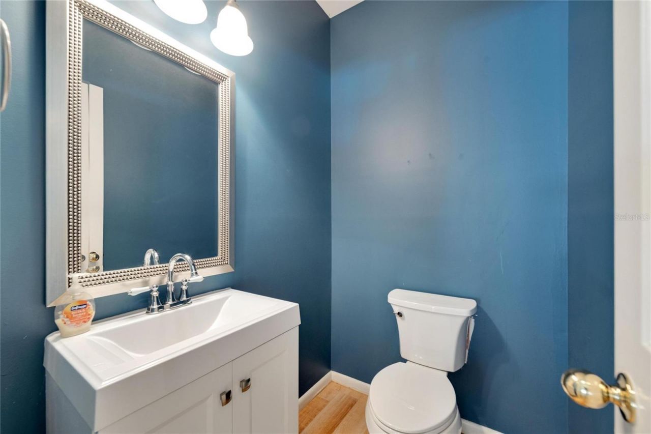 18006 Clear Lake Dr, Lutz, FL 33548 Photo