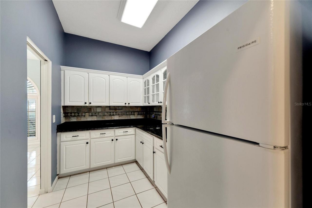 18006 Clear Lake Dr, Lutz, FL 33548 Photo