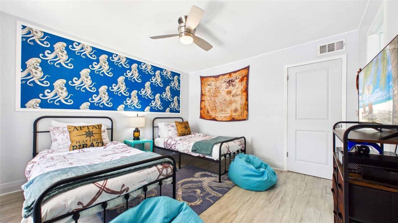 3675 41st Way S, Unit K, Saint Petersburg, FL 33711 Photo