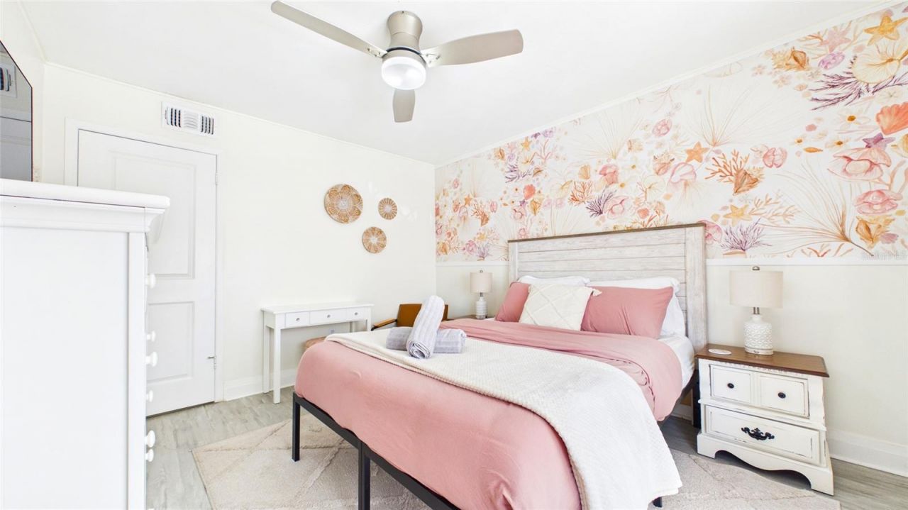 3675 41st Way S, Unit K, Saint Petersburg, FL 33711 Photo