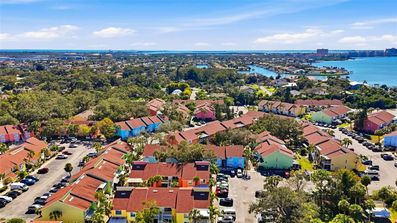 3675 41st Way S, Unit K, Saint Petersburg, FL 33711 Photo