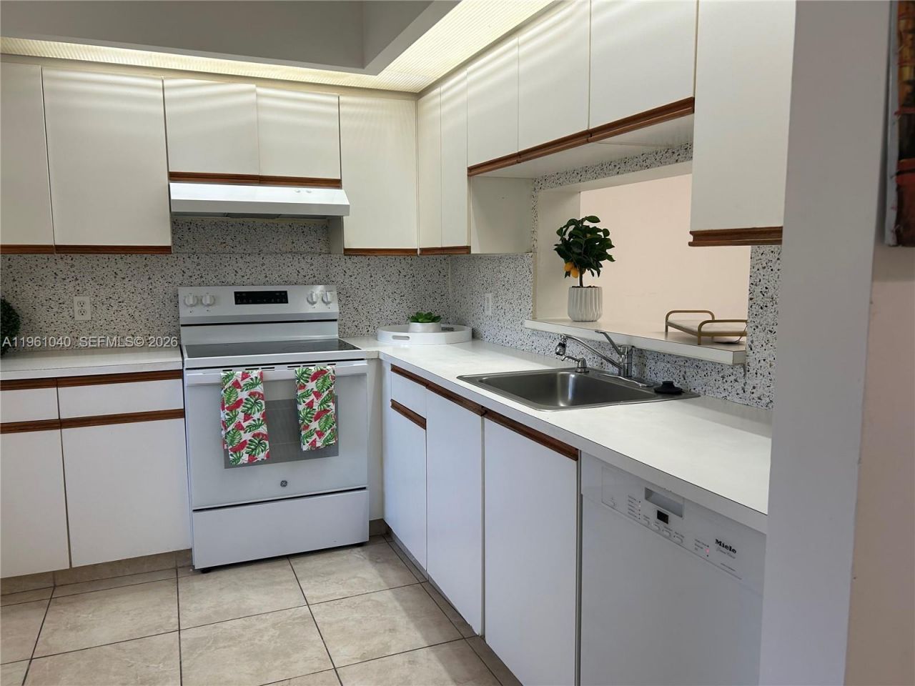 100 SW 130th Ter, Unit 109C, Pembroke Pines, FL 33027 Photo