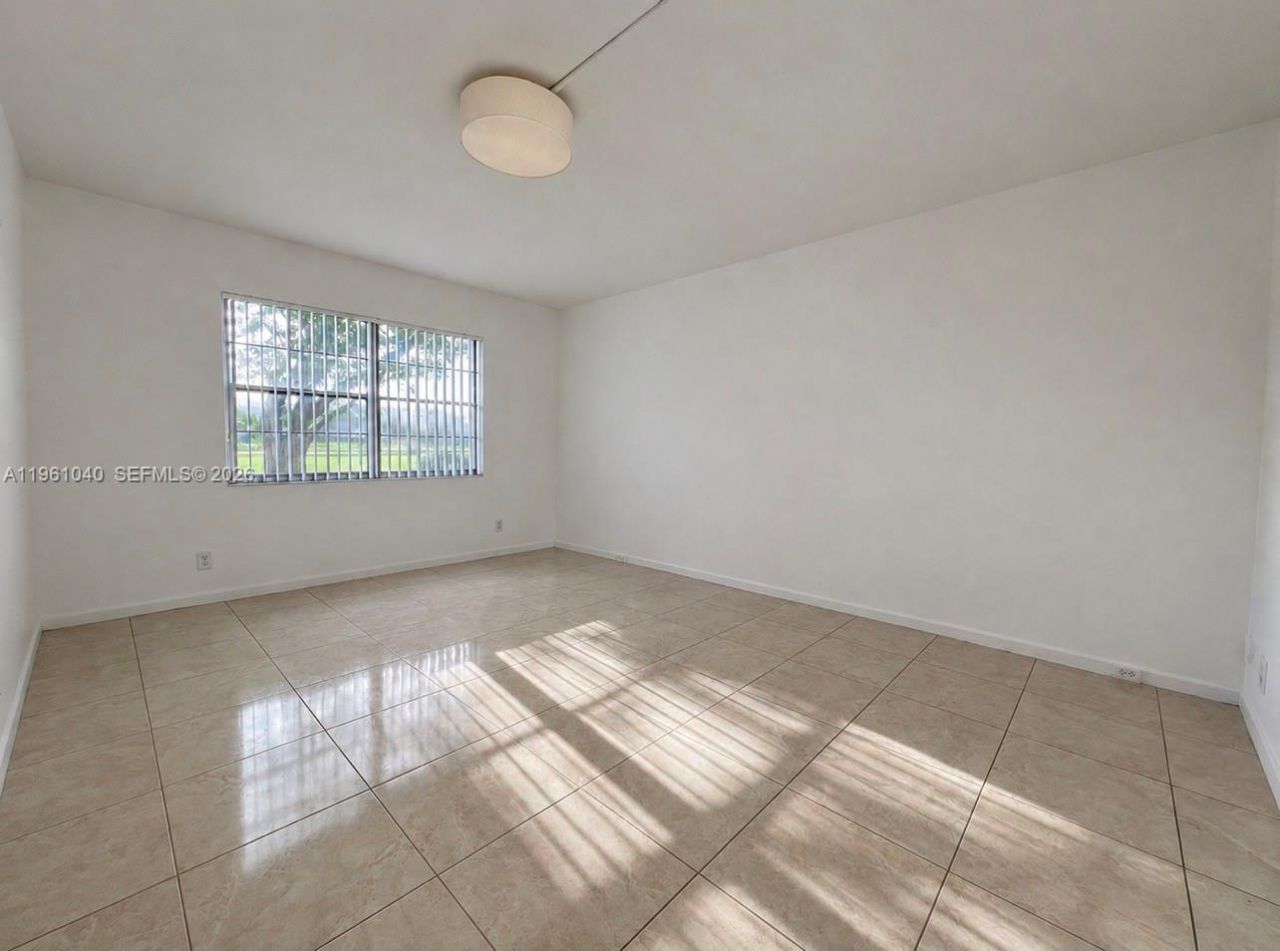 100 SW 130th Ter, Unit 109C, Pembroke Pines, FL 33027 Photo