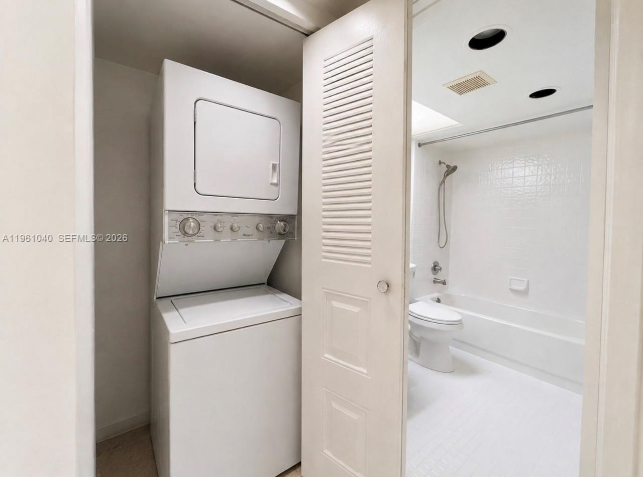 100 SW 130th Ter, Unit 109C, Pembroke Pines, FL 33027 Photo