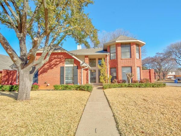 3402 Spring Willow Drive, Grapevine, TX 76051