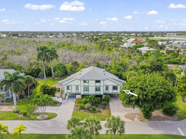 984 Greenwood Ct S, Sanibel, FL 33957