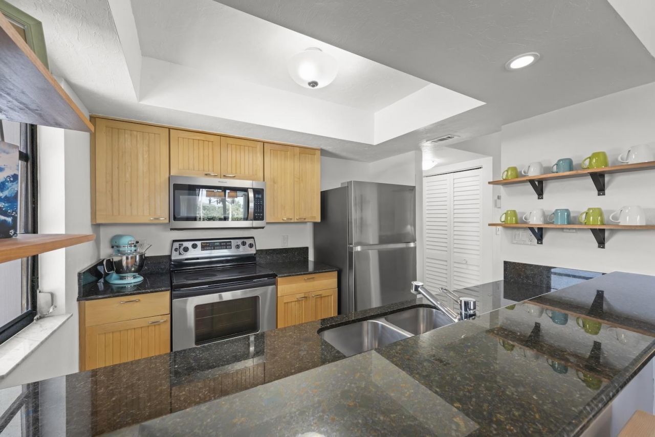 984 Greenwood Ct S, Sanibel, FL 33957 Photo