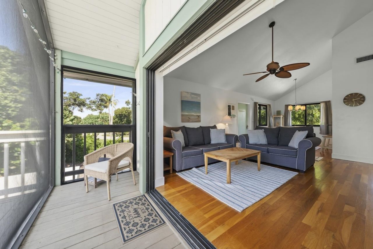 984 Greenwood Ct S, Sanibel, FL 33957 Photo