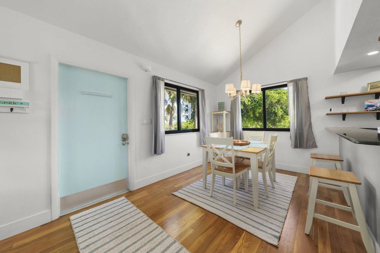 984 Greenwood Ct S, Sanibel, FL 33957 Photo