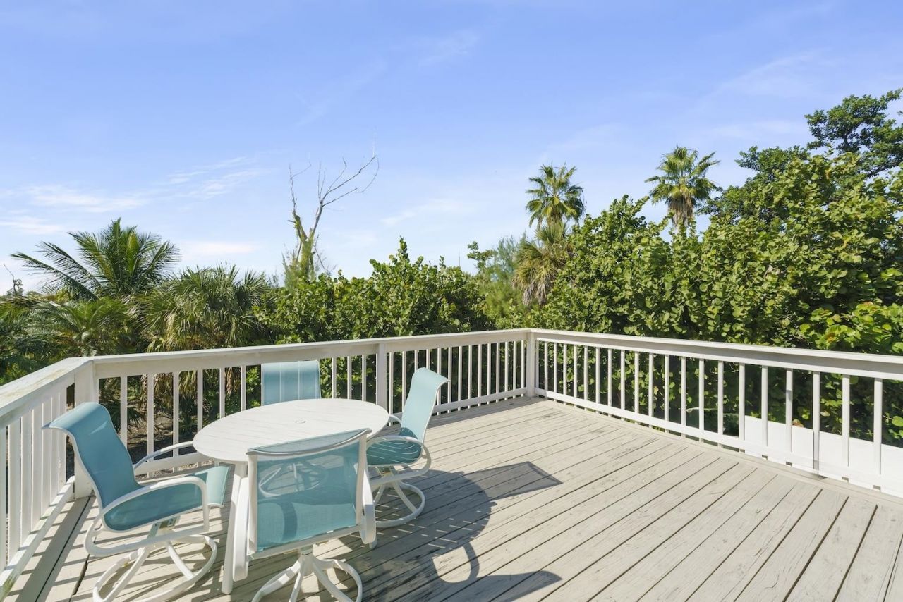 984 Greenwood Ct S, Sanibel, FL 33957 Photo