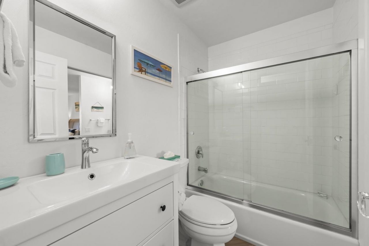 984 Greenwood Ct S, Sanibel, FL 33957 Photo