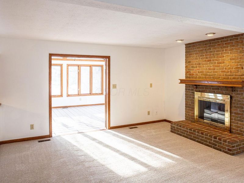 7081 Wendy Trail Lane, Dublin, OH 43017 Photo 12