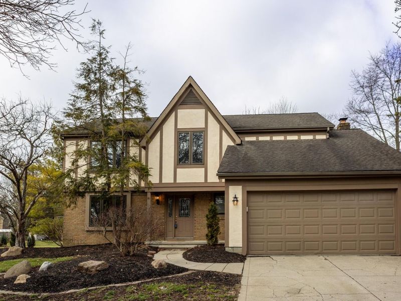 7081 Wendy Trail Lane, Dublin, OH 43017 Photo 2