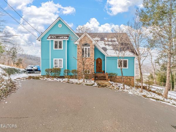 1368 N Shorewood Lane, Caryville, TN 37714