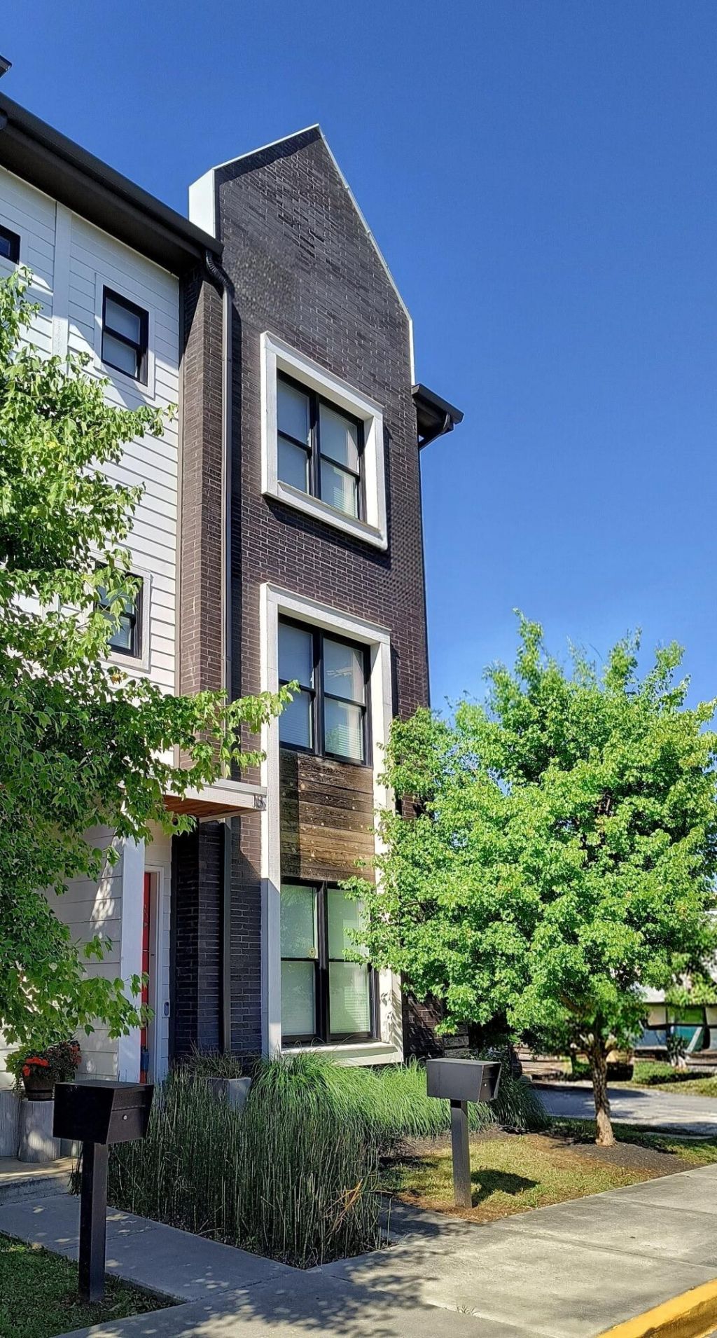 18 E 16th Street, Chattanooga, TN 37408 Main Photo