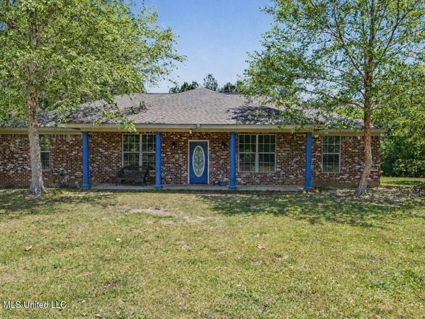 140 Cades Ridge Ridge, Neely, MS 39461