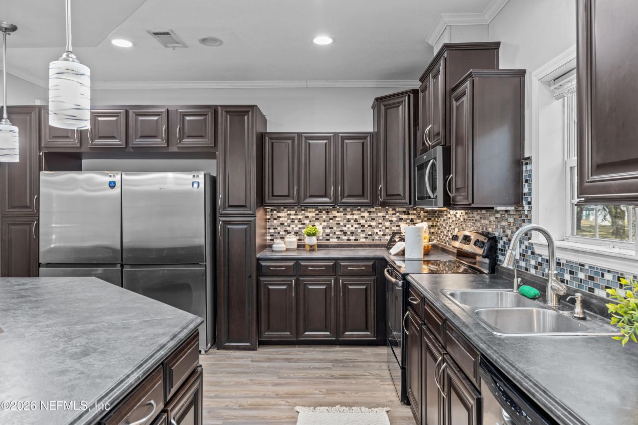 851 Cahoon Road N, Jacksonville, FL 32220 Photo