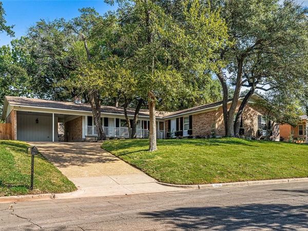 2901 Woodland Drive, Waco, TX 76710