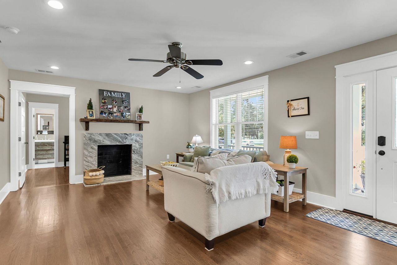 211 E Richardson Avenue Photo 10