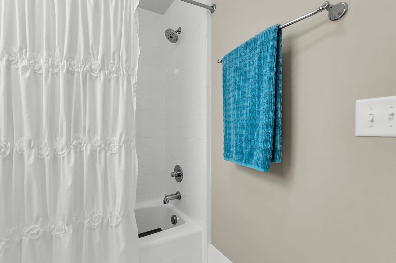 211 E Richardson Avenue Photo 14