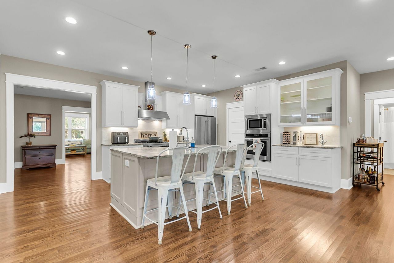 211 E Richardson Avenue Photo 15