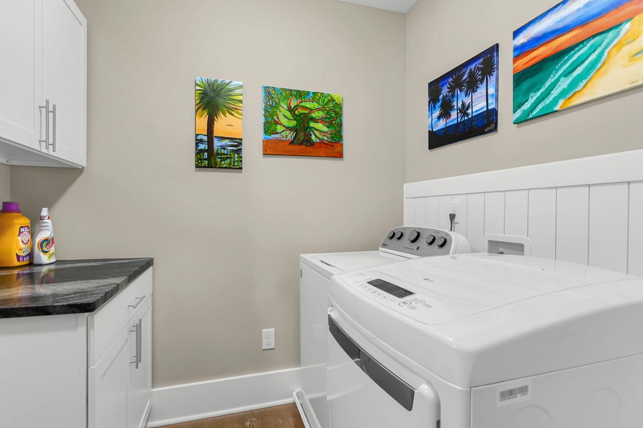 211 E Richardson Avenue Photo 23