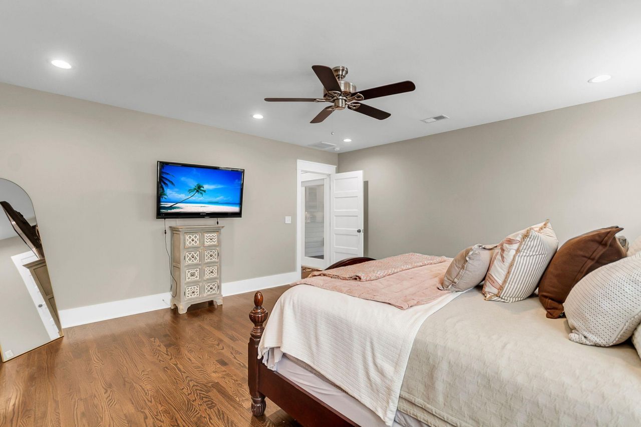 211 E Richardson Avenue Photo 31