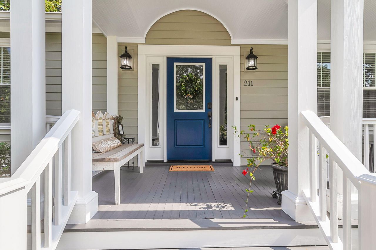 211 E Richardson Avenue Photo 4