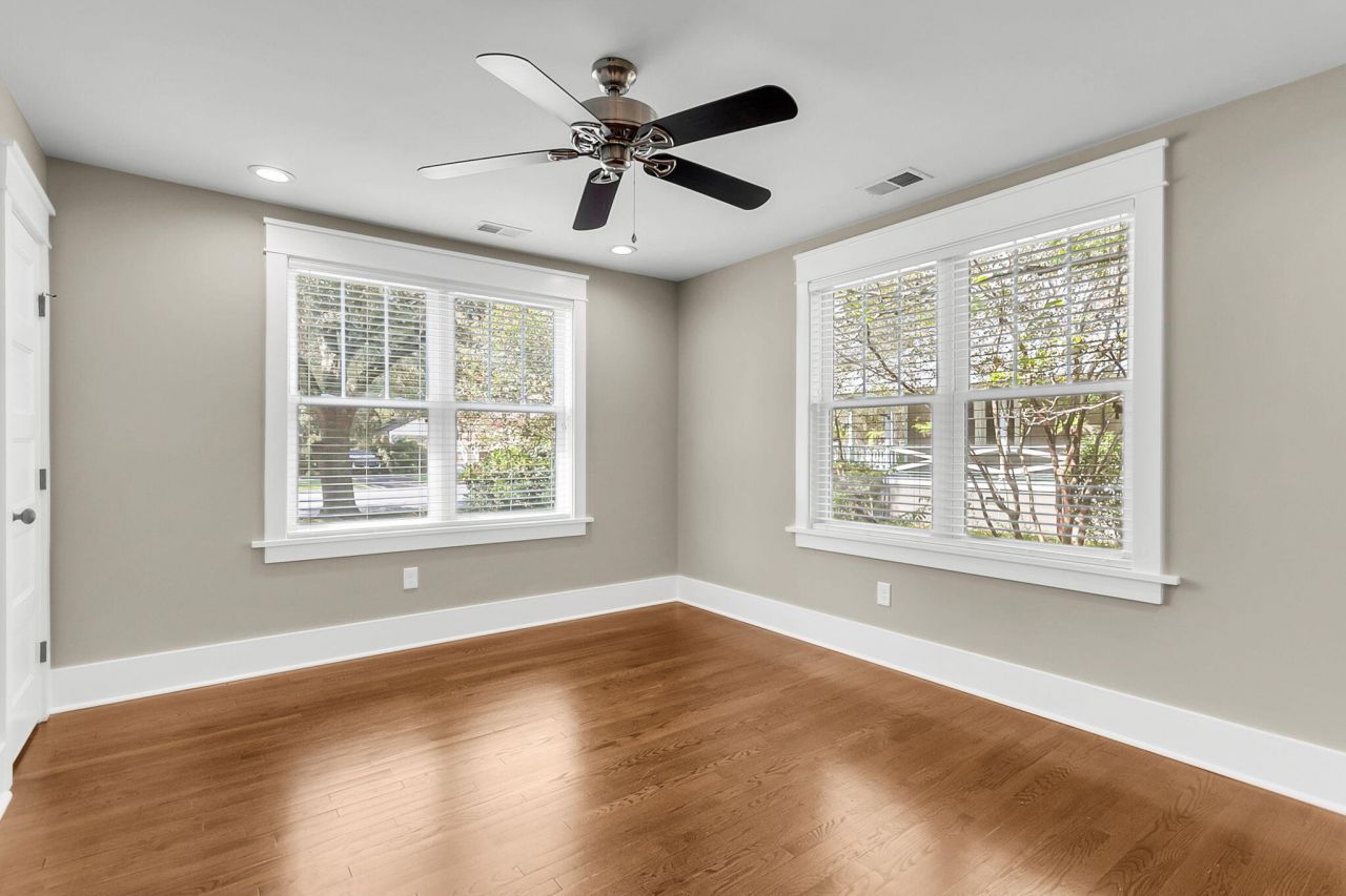 211 E Richardson Avenue Photo 43