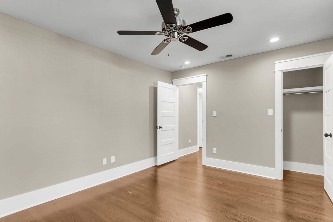 211 E Richardson Avenue Photo 46