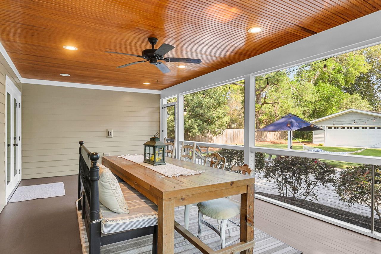 211 E Richardson Avenue Photo 49