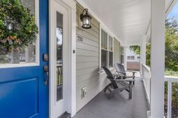 211 E Richardson Avenue photo 4