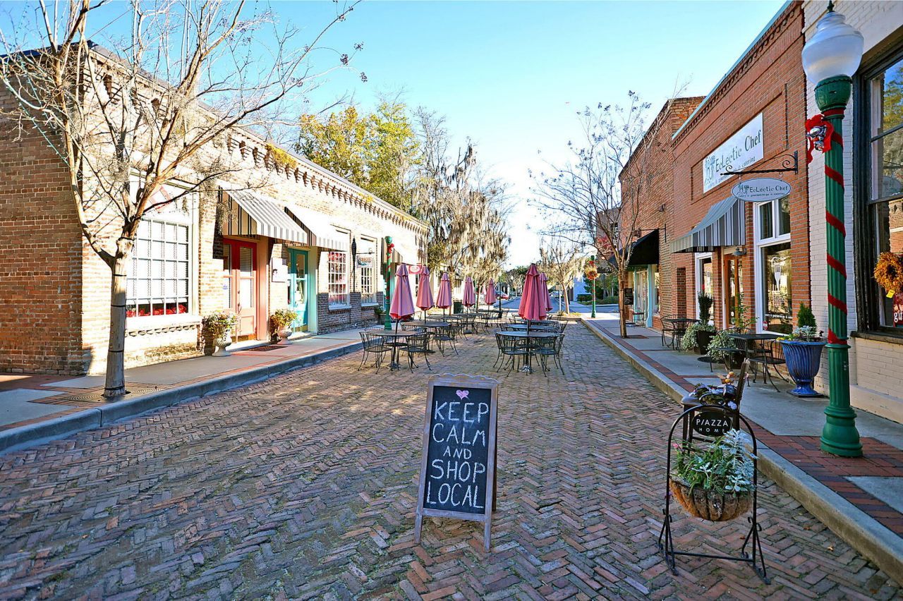 211 E Richardson Avenue Photo 71