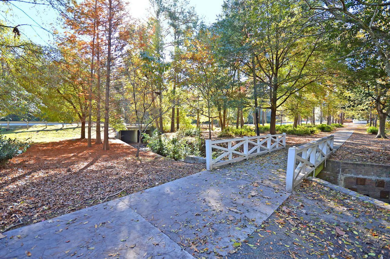 211 E Richardson Avenue Photo 72