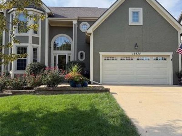 13935 W 71st Place, Shawnee, KS 66216