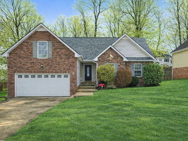 1669 Cedar Springs Cir, Clarksville, TN 37042
