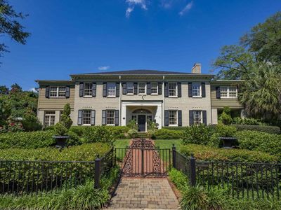 121 Saluda Avenue , Columbia, SC 29205