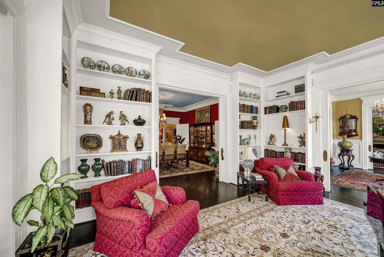 121 Saluda Avenue  Photo 16