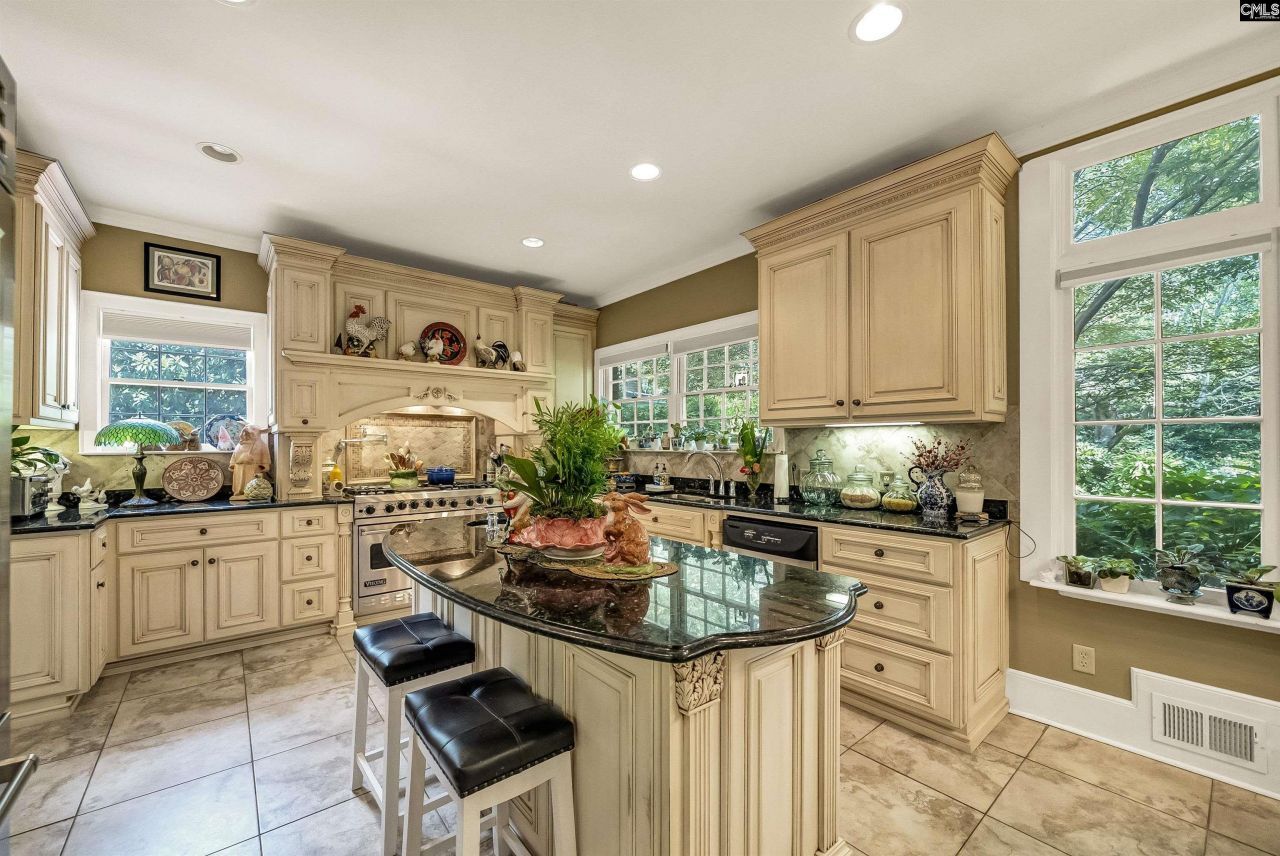 121 Saluda Avenue  Photo 31