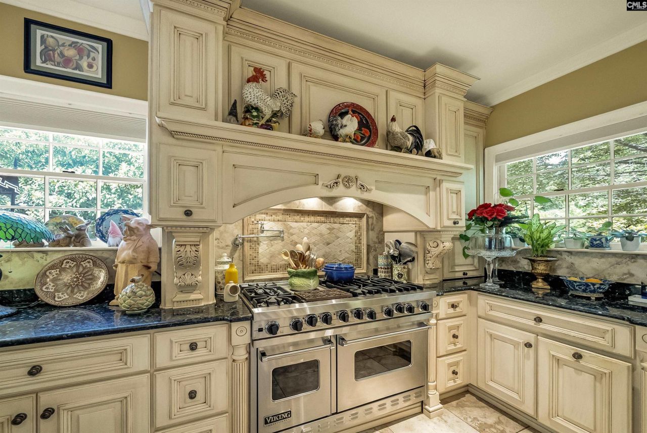 121 Saluda Avenue  Photo 32