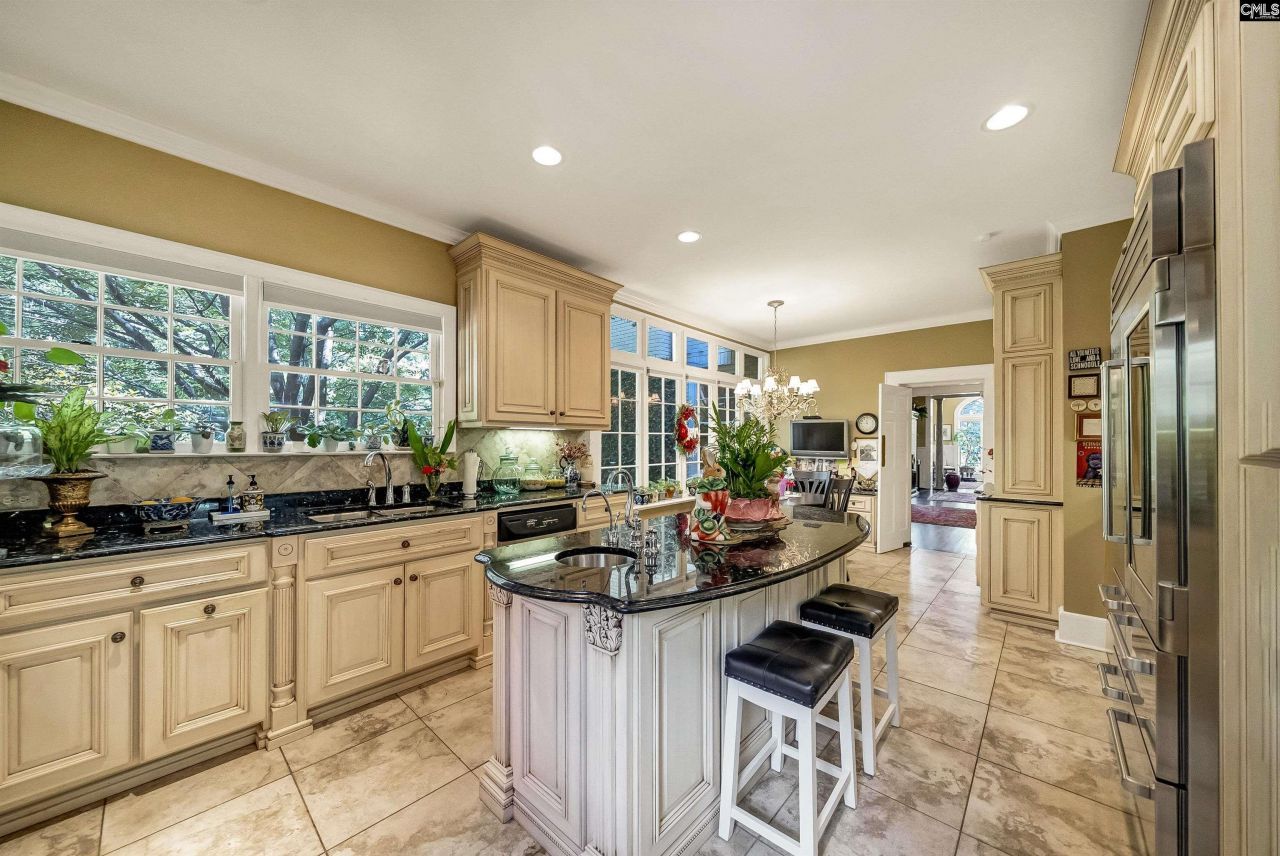 121 Saluda Avenue  Photo 33