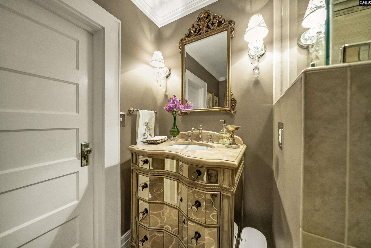 121 Saluda Avenue  Photo 37