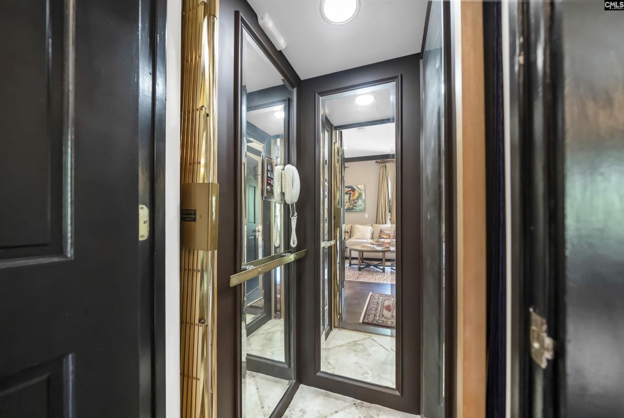 121 Saluda Avenue  Photo 45